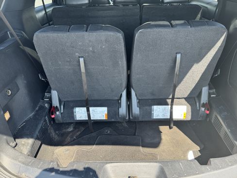 Used 2019 Ford Explorer XLT w/ Equipment Group 202A FWD image 21