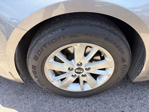 Used 2016 Kia Optima LX FWD image 5