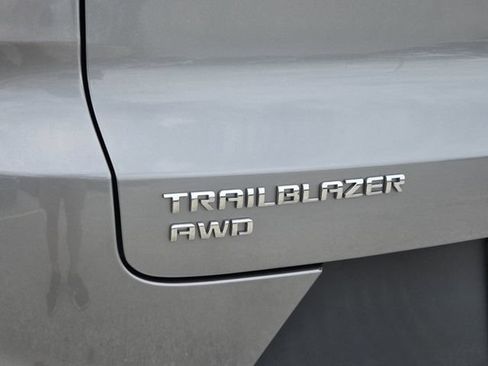 Used 2023 Chevrolet TrailBlazer LS AWD/4WD image 13