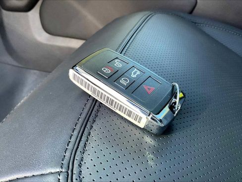 New 2025 Land Rover Defender 130 V8 image 36