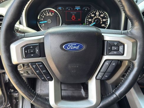 Used 2020 Ford F150 Lariat w/ Equipment Group 502A Luxury AWD/4WD image 16
