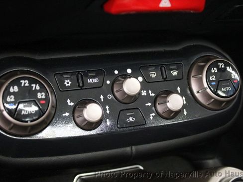 Used 2013 Ferrari California image 24