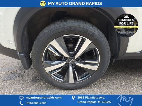 Used 2023 Nissan Rogue SL AWD/4WD image 39