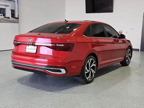New 2026 Volkswagen Jetta SEL FWD image 9