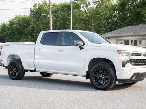 Used 2024 Chevrolet Silverado 1500 RST image 4