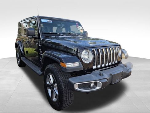 Used 2022 Jeep Wrangler Unlimited Sahara w/ Cold Weather Group AWD/4WD image 4