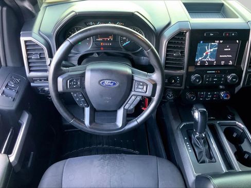 Used 2019 Ford F150 XLT w/ Equipment Group 302A Luxury AWD/4WD image 6