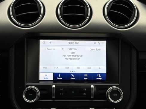 Used 2020 Ford Mustang Premium image 11