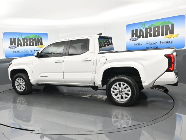 Used 2024 Toyota Tacoma SR5 RWD image 3