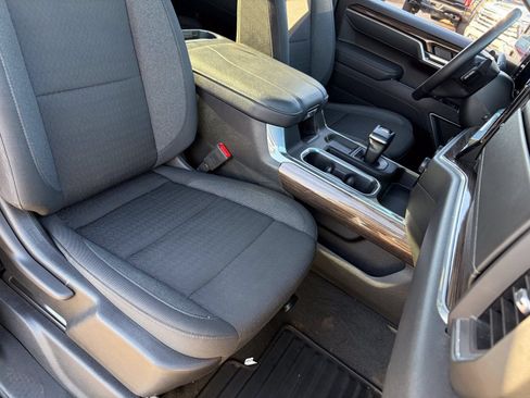 Certified 2025 Chevrolet Silverado 1500 RST AWD/4WD image 11