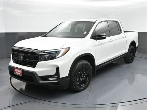 Used 2025 Honda Ridgeline Black Edition image 1