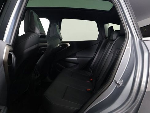 Used 2025 BMW X3 xDrive30i w/ Convenience Package image 11