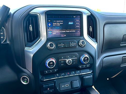 Used 2022 GMC Sierra 1500 SLT AWD/4WD image 31