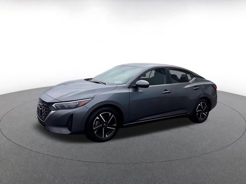 Used 2025 Nissan Sentra SV image 8