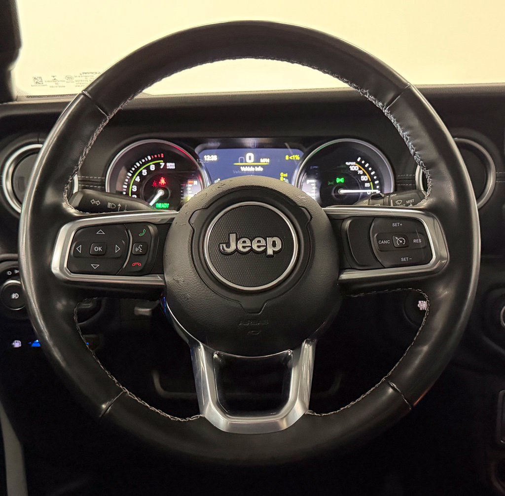 Used 2022 Jeep Wrangler Unlimited Sahara w/ Cold Weather Group AWD/4WD image 16