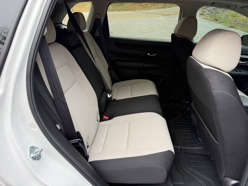 Used 2023 Honda CR-V EX image 15