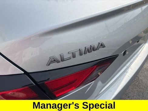 Used 2024 Nissan Altima 2.5 SV image 44