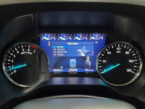 Used 2024 Ford Expedition XLT image 13