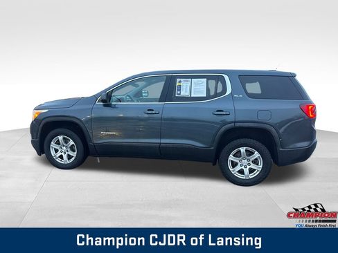 Used 2019 GMC Acadia SLE image 2