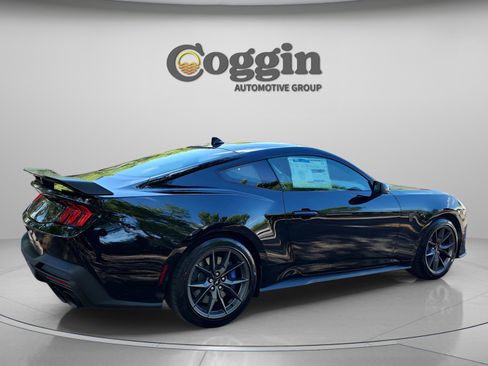 New 2025 Ford Mustang Dark Horse image 6
