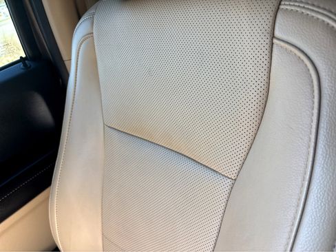 Used 2016 Ford F150 Lariat w/ Equipment Group 502A Luxury image 5