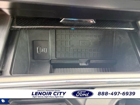 Used 2022 Ford F450 Platinum w/ FX4 Off-Road Package AWD/4WD image 27