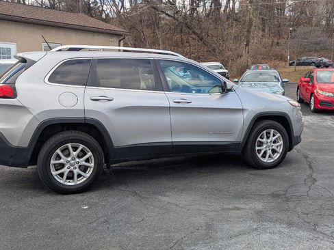 Used 2016 Jeep Cherokee Latitude image 15