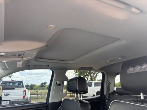 Used 2019 Chevrolet Silverado 2500 High Country w/ Duramax Plus Package AWD/4WD image 11