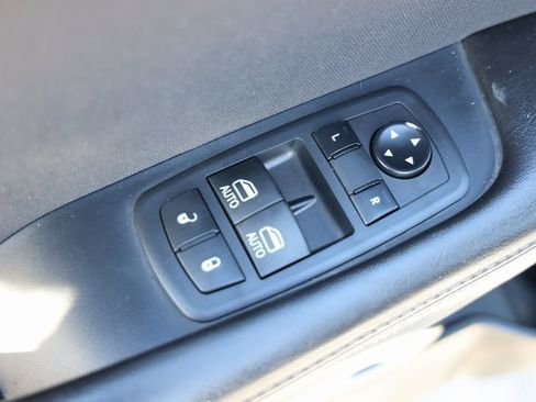 Used 2018 Dodge Challenger R/T image 22