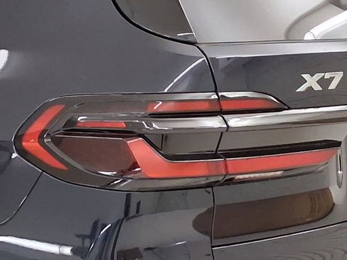 New 2026 BMW X7 xDrive40i w/ M Sport Package image 11