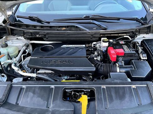 Certified 2023 Nissan Rogue SV image 31