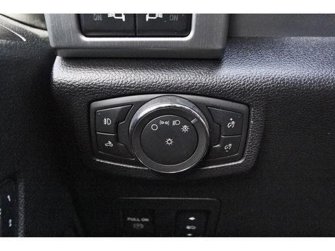 Used 2018 Ford F150 Platinum AWD/4WD image 20