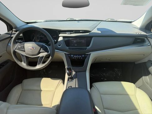 Used 2018 Cadillac XT5 Luxury AWD/4WD image 15