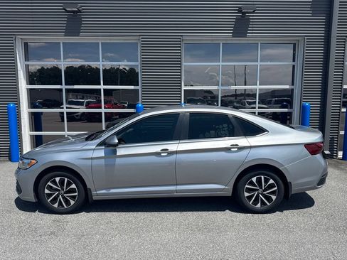 Used 2023 Volkswagen Jetta S FWD image 2