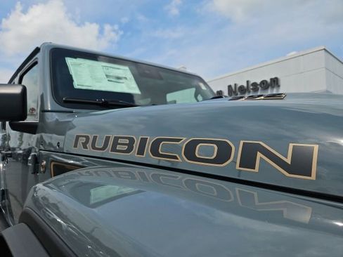 New 2025 Jeep Wrangler Unlimited Rubicon 392 image 15