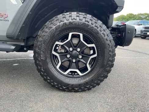 Used 2022 Jeep Gladiator Rubicon w/ LED Lighting Group AWD/4WD image 28