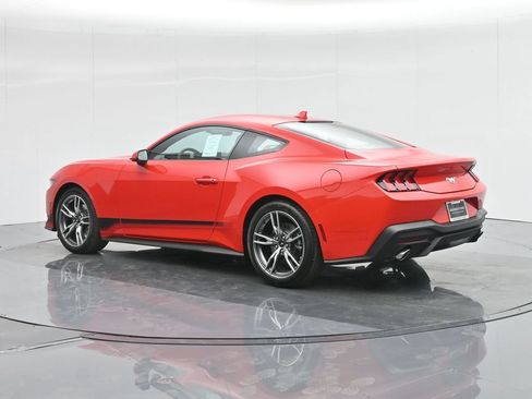 Used 2024 Ford Mustang Coupe RWD image 6