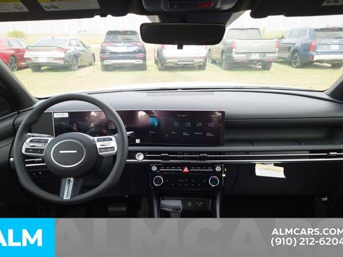 Used 2025 Hyundai Santa Cruz SEL image 19