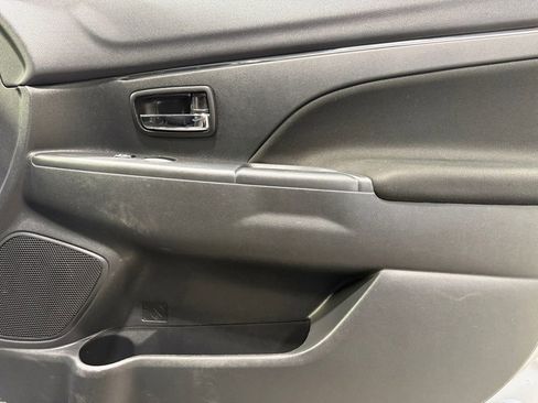 Used 2019 Mitsubishi Outlander Sport LE image 12