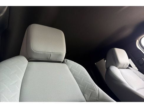 Used 2024 Toyota Tacoma SR5 AWD/4WD image 17