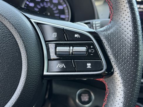 Certified 2023 Kia Forte GT FWD image 19