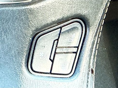 Used 2019 GMC Yukon Denali w/ Open Road Package image 21