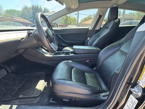 Used 2020 Tesla Model 3 Standard Range Plus image 9