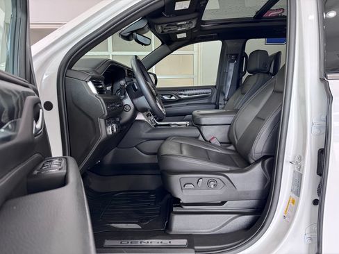Certified 2024 GMC Yukon XL Denali w/ Denali Reserve Package AWD/4WD image 13