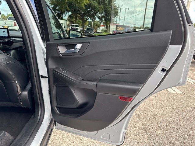 Used 2025 Ford Escape ST-Line AWD/4WD image 16