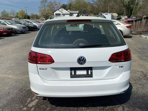Used 2015 Volkswagen Golf S FWD image 6