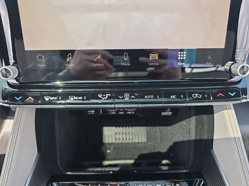 New 2026 Jeep Grand Wagoneer L Summit AWD/4WD image 23