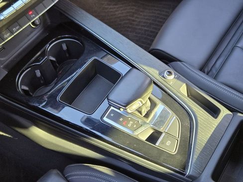 Used 2021 Audi A4 2.0T Premium w/ Convenience Package image 23