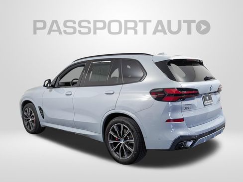 Used 2024 BMW X5 xDrive40i w/ Executive Package AWD/4WD image 3