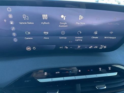 Used 2025 Buick Enclave Sport Touring image 24